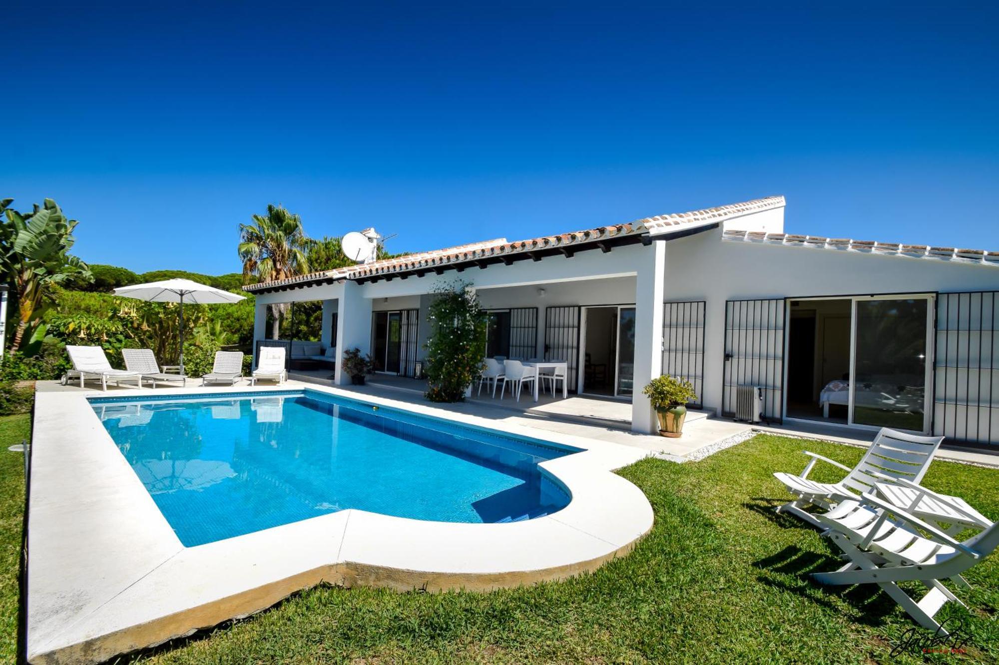Great Villa Near Beach And 马尔韦利亚 外观 照片